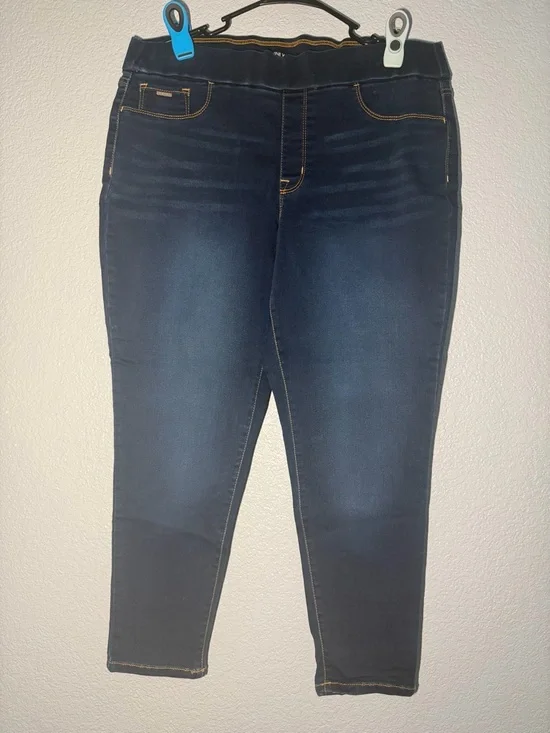 Nine West Women’s Heidi Pull-On Crop Size 14 New With Tags - Picture 4 of 4